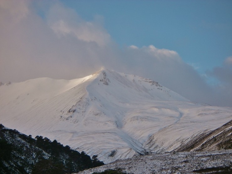 The usual view of Creag Dhubh, Beinn Eighe. It always clears on the way out!