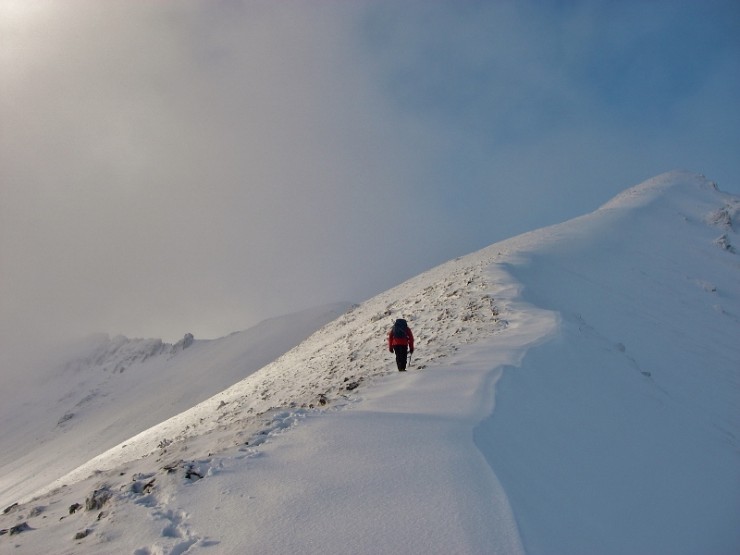 For the summit before the cloud - east ridge of Creag Dubh, Beinn Eighe
