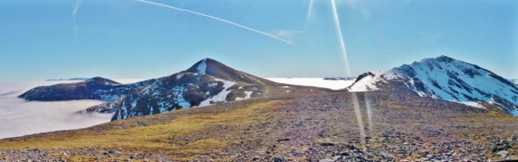 The highest summits of the Fannichs.