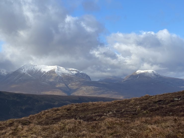 Creag Dhubh, and Meall a Ghiuthais.