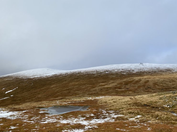 Fionn Bheinn summit on the left.